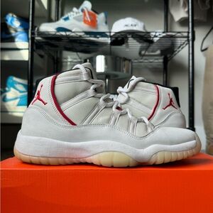 Jordan Retro 11 Platinum Tint